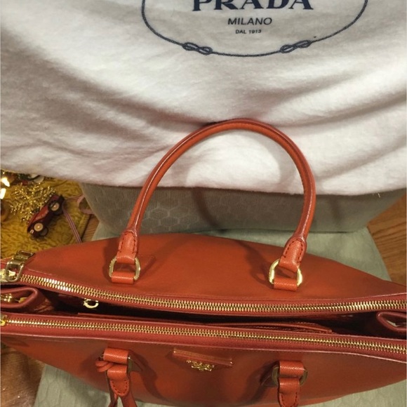 Prada Tote bag - Picture 3 of 9